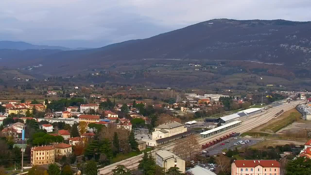 Nova Gorica e Gorizia: Panorama Mozzafiato dal Convento Francescano di Castagnevizza