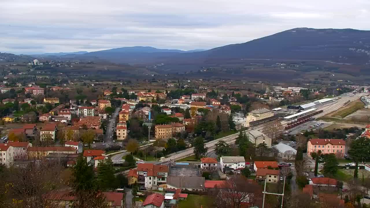 Nova Gorica e Gorizia: Panorama Mozzafiato dal Convento Francescano di Castagnevizza