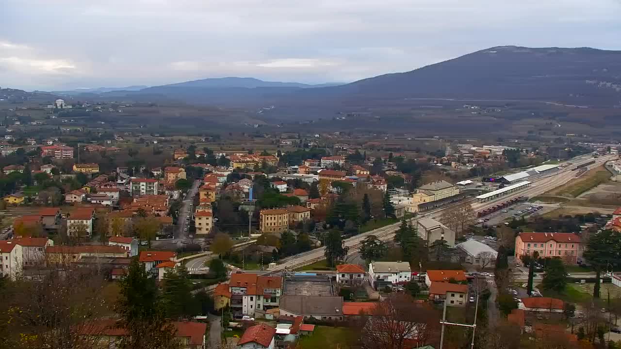Nova Gorica e Gorizia: Panorama Mozzafiato dal Convento Francescano di Castagnevizza