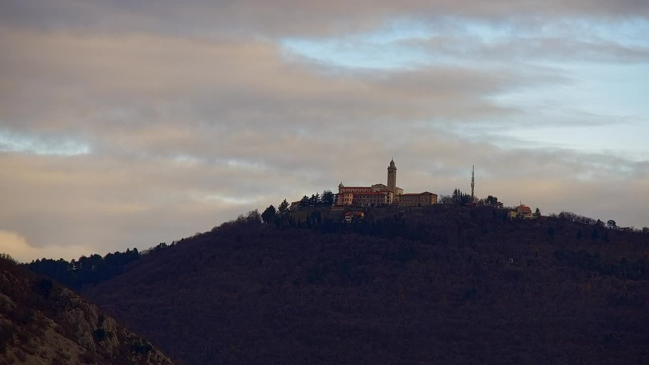 Nova Gorica und Görz: Atemberaubende Aussicht vom Franziskanerkloster Kostanjevica