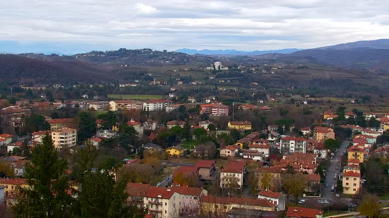 Nova Gorica y Gorizia: Impresionantes Vistas desde el Monasterio Franciscano de Kostanjevica