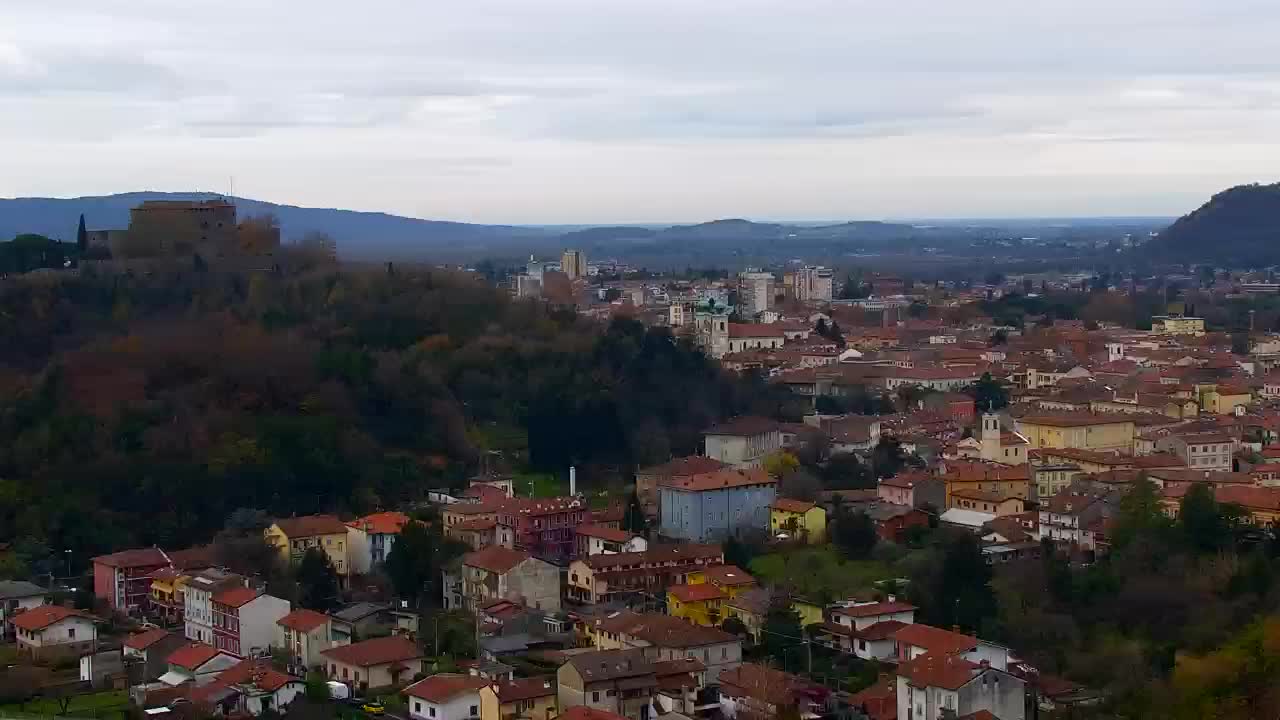 Nova Gorica y Gorizia: Impresionantes Vistas desde el Monasterio Franciscano de Kostanjevica