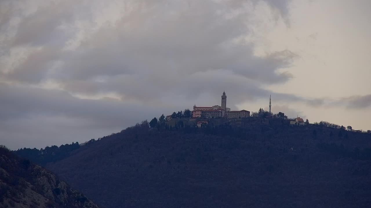 Nova Gorica in Gorica: Čudovit Razgled iz Frančiškanskega Samostana Kostanjevica