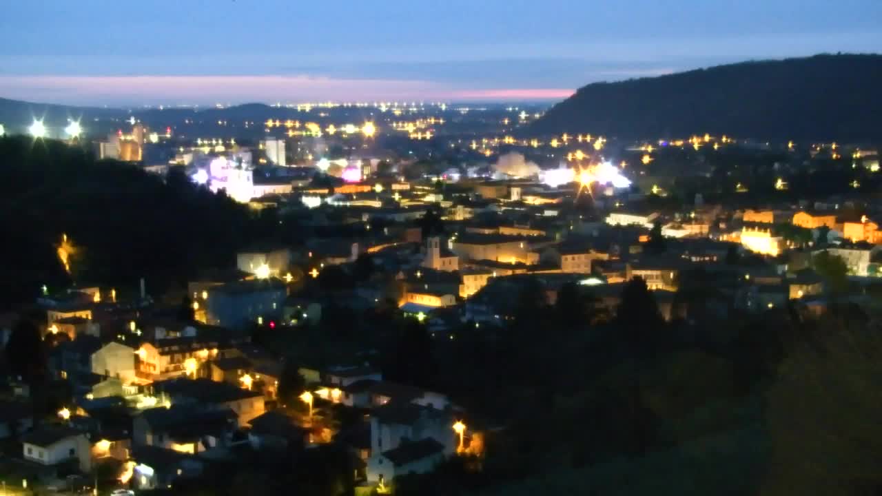 Nova Gorica y Gorizia: Impresionantes Vistas desde el Monasterio Franciscano de Kostanjevica