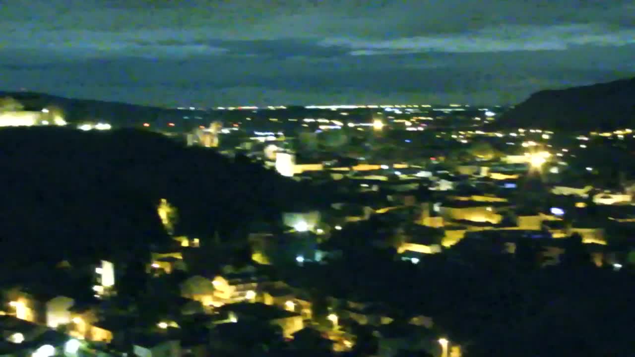 Nova Gorica e Gorizia: Panorama Mozzafiato dal Convento Francescano di Castagnevizza