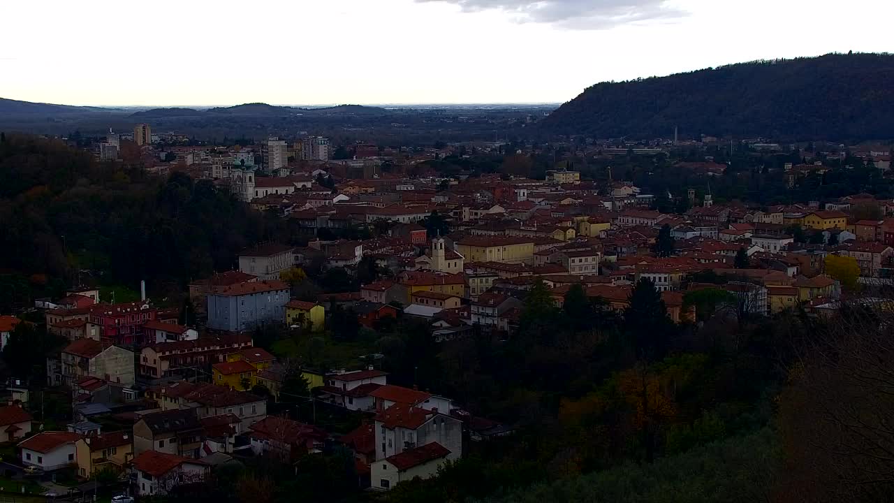 Nova Gorica und Görz: Atemberaubende Aussicht vom Franziskanerkloster Kostanjevica