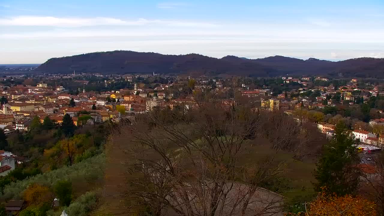 Nova Gorica i Gorica: Prekrasan Pogled iz Franjevačkog Samostana Kostanjevica