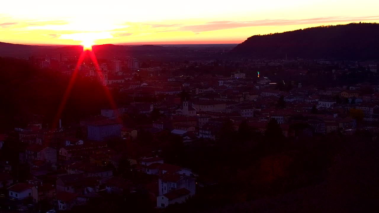 Nova Gorica in Gorica: Čudovit Razgled iz Frančiškanskega Samostana Kostanjevica