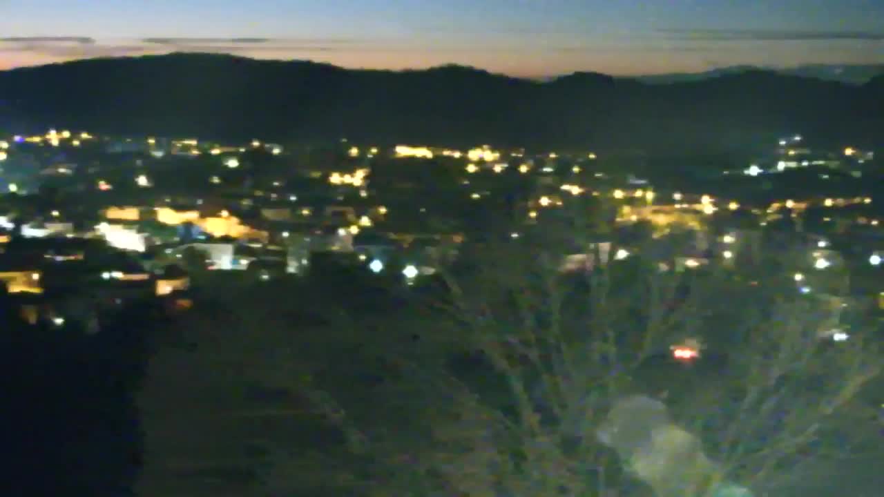 Nova Gorica e Gorizia: Panorama Mozzafiato dal Convento Francescano di Castagnevizza