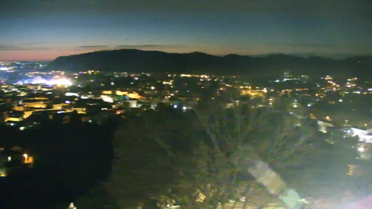 Nova Gorica e Gorizia: Panorama Mozzafiato dal Convento Francescano di Castagnevizza