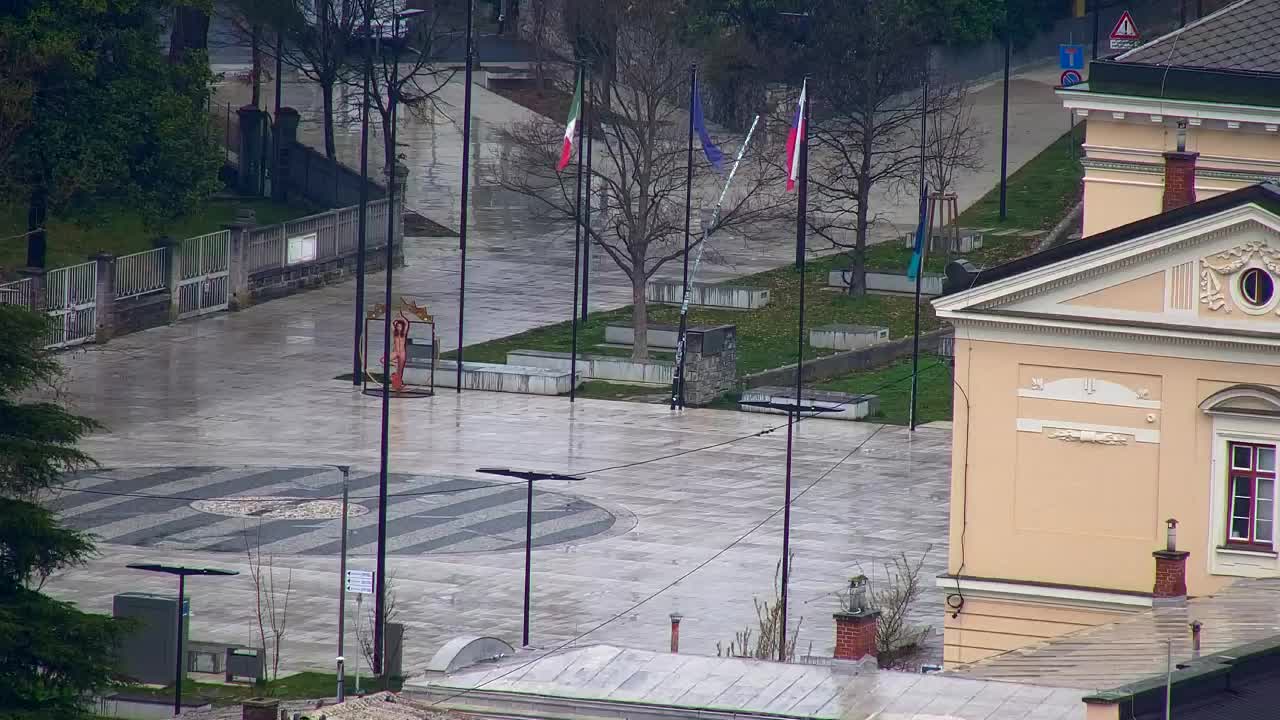 Nova Gorica i Gorica: Prekrasan Pogled iz Franjevačkog Samostana Kostanjevica