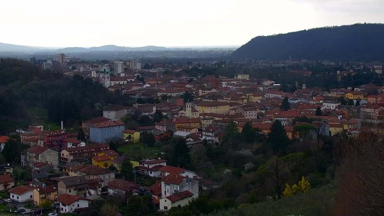 Nova Gorica y Gorizia: Impresionantes Vistas desde el Monasterio Franciscano de Kostanjevica