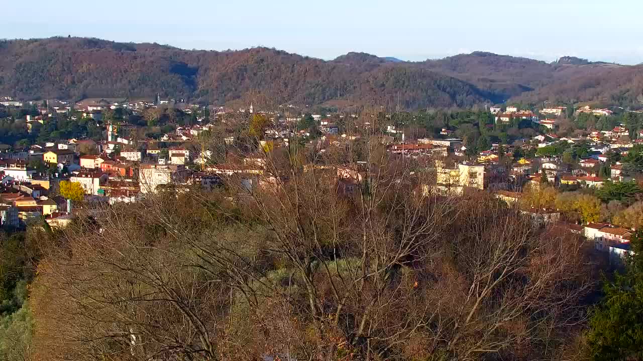 Nova Gorica e Gorizia: Panorama Mozzafiato dal Convento Francescano di Castagnevizza