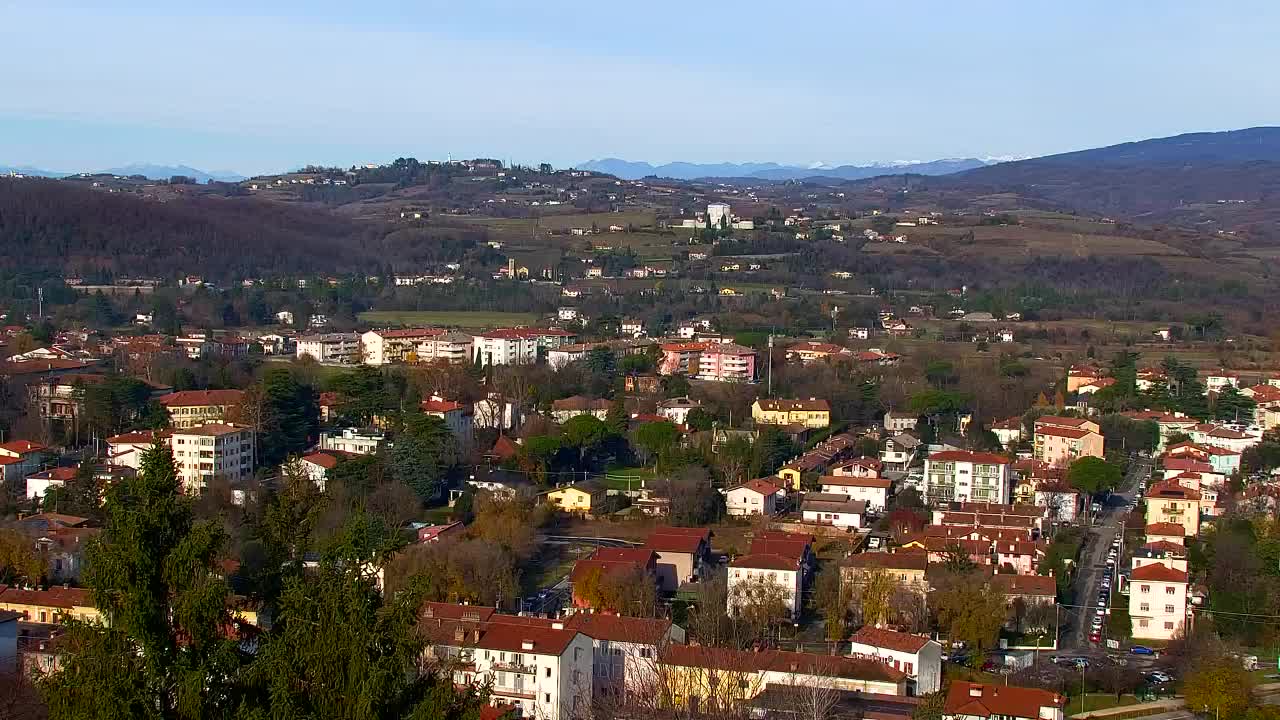 Nova Gorica e Gorizia: Panorama Mozzafiato dal Convento Francescano di Castagnevizza