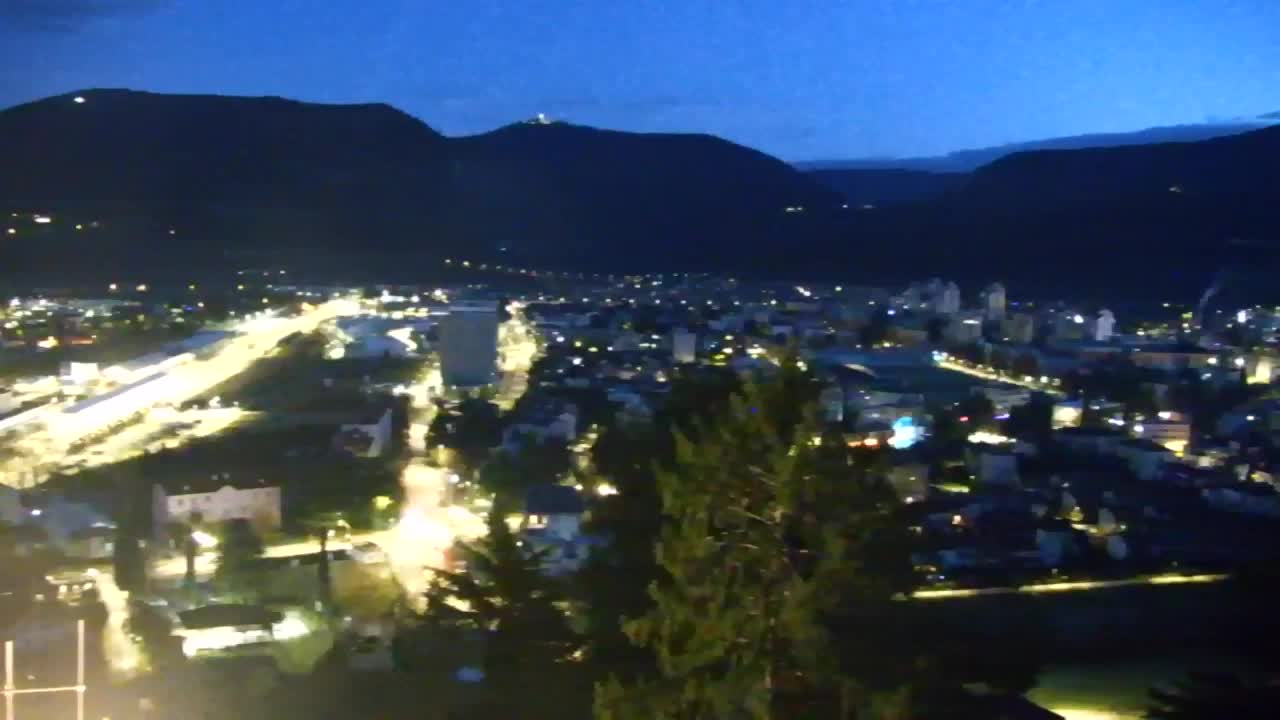 Nova Gorica e Gorizia: Panorama Mozzafiato dal Convento Francescano di Castagnevizza
