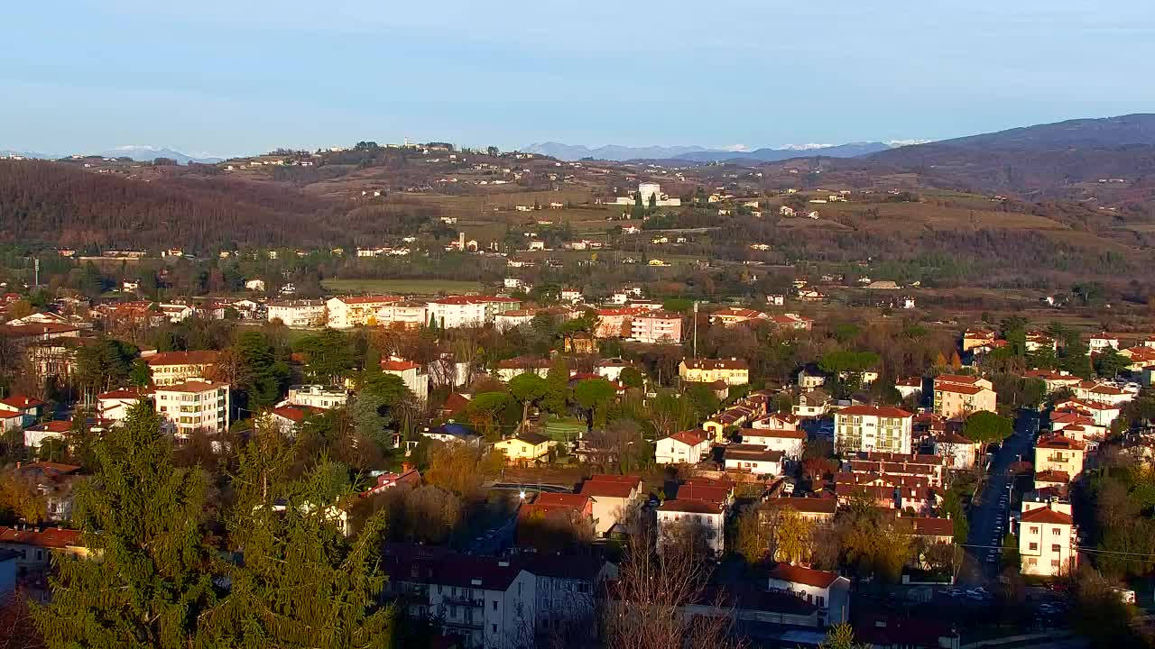 Nova Gorica y Gorizia: Impresionantes Vistas desde el Monasterio Franciscano de Kostanjevica