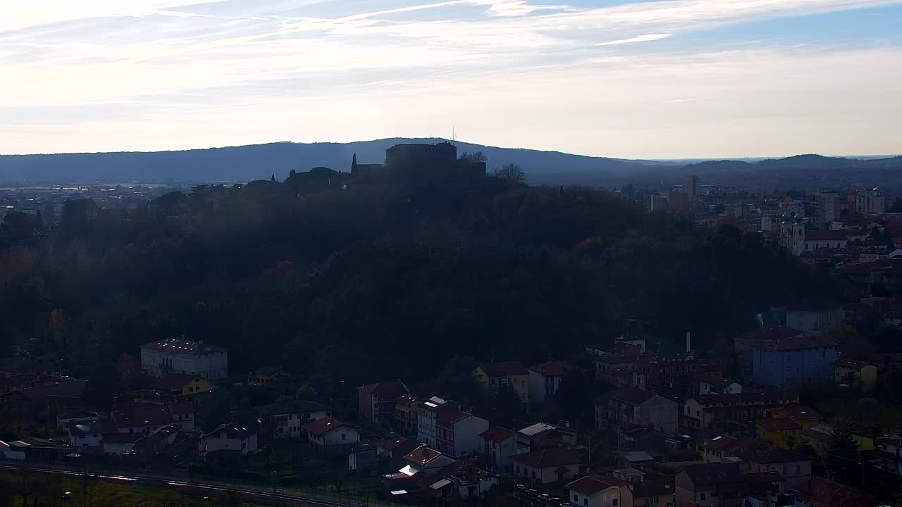 Nova Gorica e Gorizia: Panorama Mozzafiato dal Convento Francescano di Castagnevizza
