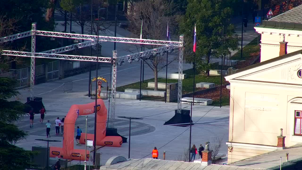 Nova Gorica e Gorizia: Panorama Mozzafiato dal Convento Francescano di Castagnevizza