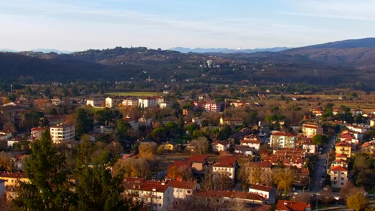 Nova Gorica i Gorica: Prekrasan Pogled iz Franjevačkog Samostana Kostanjevica