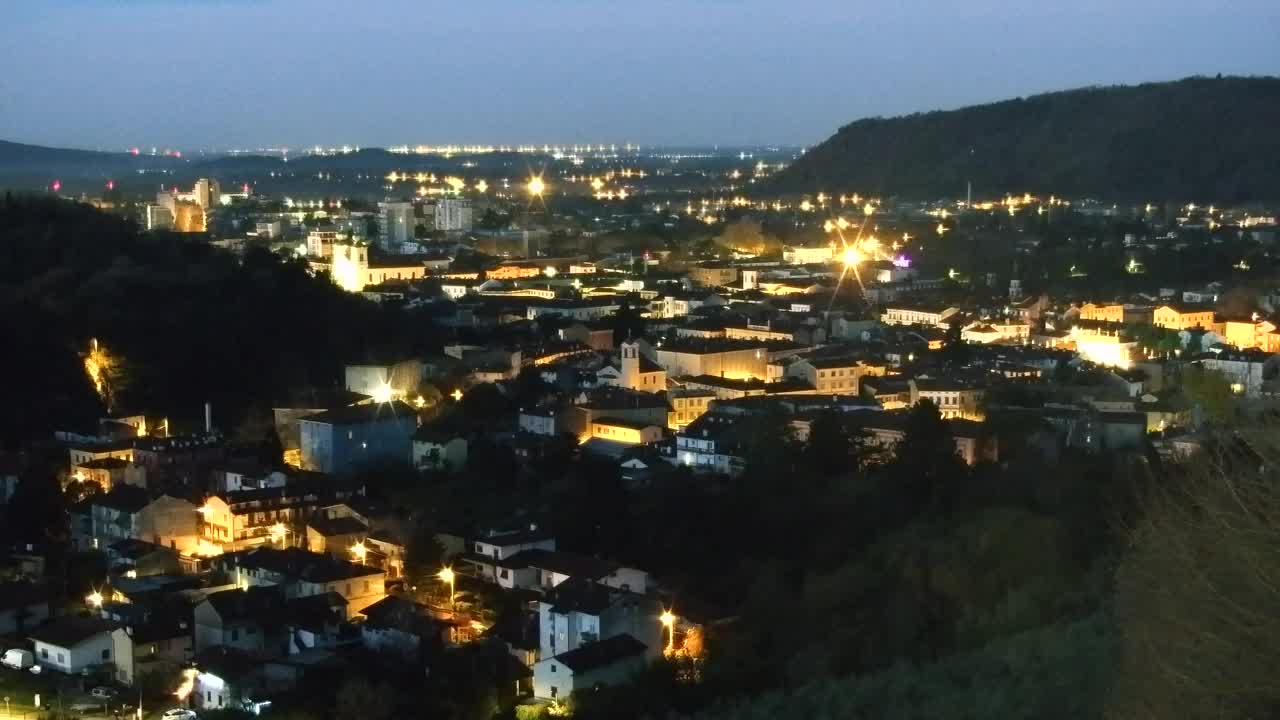 Nova Gorica y Gorizia: Impresionantes Vistas desde el Monasterio Franciscano de Kostanjevica