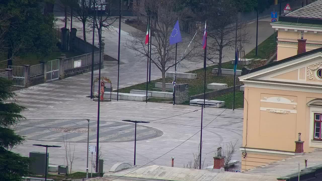 Nova Gorica e Gorizia: Panorama Mozzafiato dal Convento Francescano di Castagnevizza