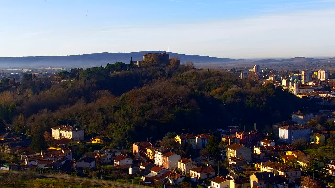 Nova Gorica y Gorizia: Impresionantes Vistas desde el Monasterio Franciscano de Kostanjevica