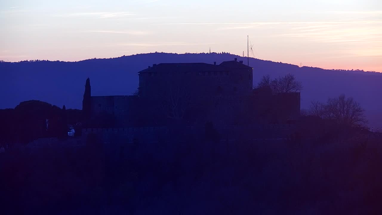Nova Gorica und Görz: Atemberaubende Aussicht vom Franziskanerkloster Kostanjevica