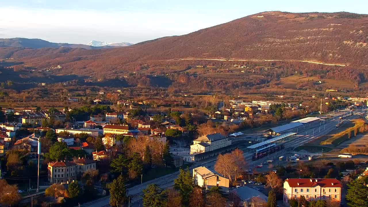 Nova Gorica e Gorizia: Panorama Mozzafiato dal Convento Francescano di Castagnevizza