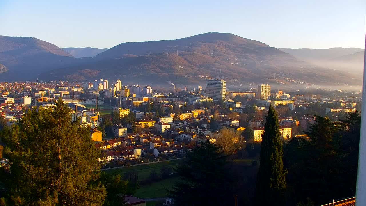 Nova Gorica i Gorica: Prekrasan Pogled iz Franjevačkog Samostana Kostanjevica