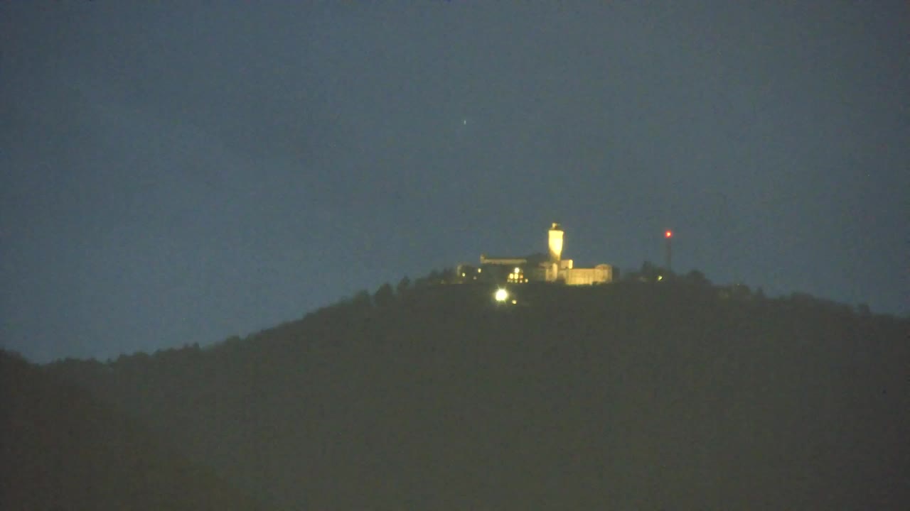 Nova Gorica e Gorizia: Panorama Mozzafiato dal Convento Francescano di Castagnevizza