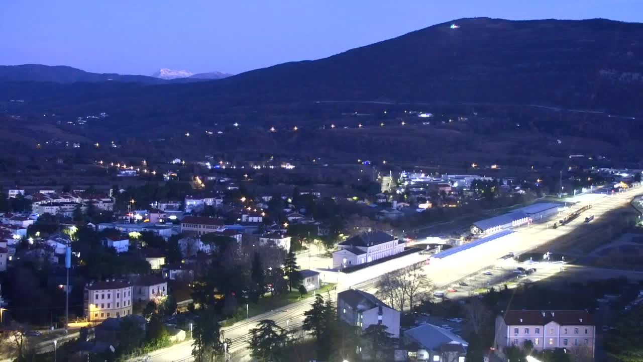 Nova Gorica i Gorica: Prekrasan Pogled iz Franjevačkog Samostana Kostanjevica