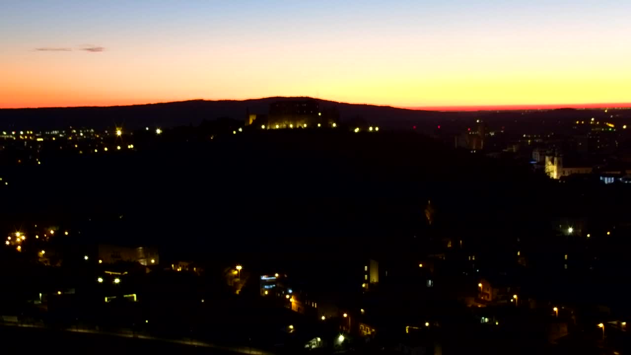 Nova Gorica e Gorizia: Panorama Mozzafiato dal Convento Francescano di Castagnevizza