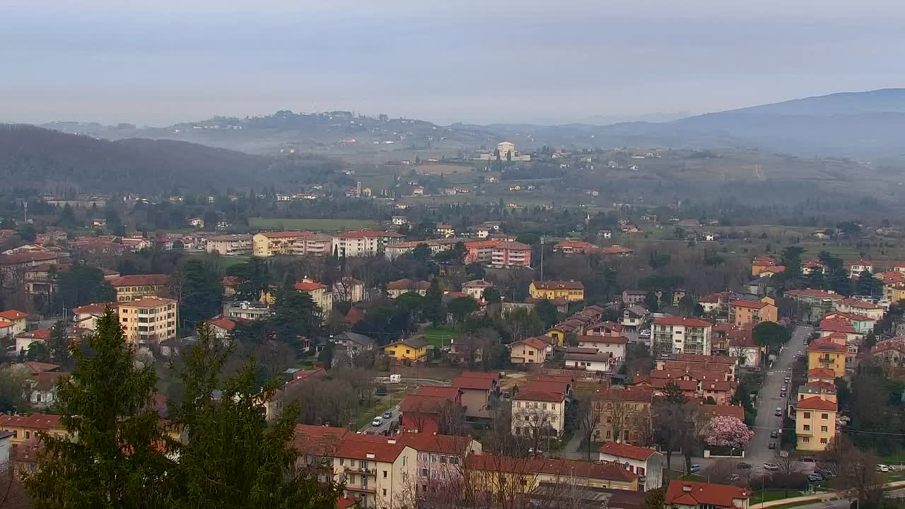 Nova Gorica y Gorizia: Impresionantes Vistas desde el Monasterio Franciscano de Kostanjevica