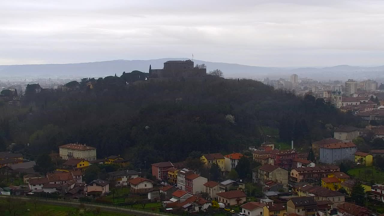 Nova Gorica y Gorizia: Impresionantes Vistas desde el Monasterio Franciscano de Kostanjevica