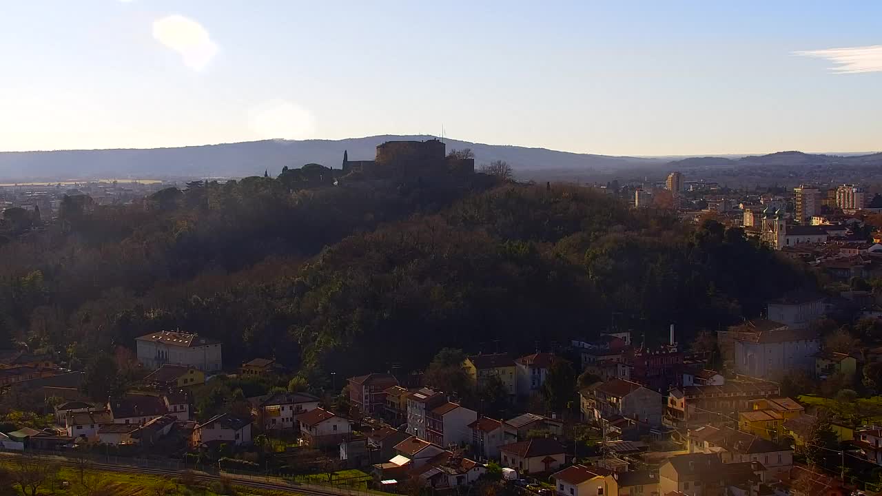 Nova Gorica e Gorizia: Panorama Mozzafiato dal Convento Francescano di Castagnevizza