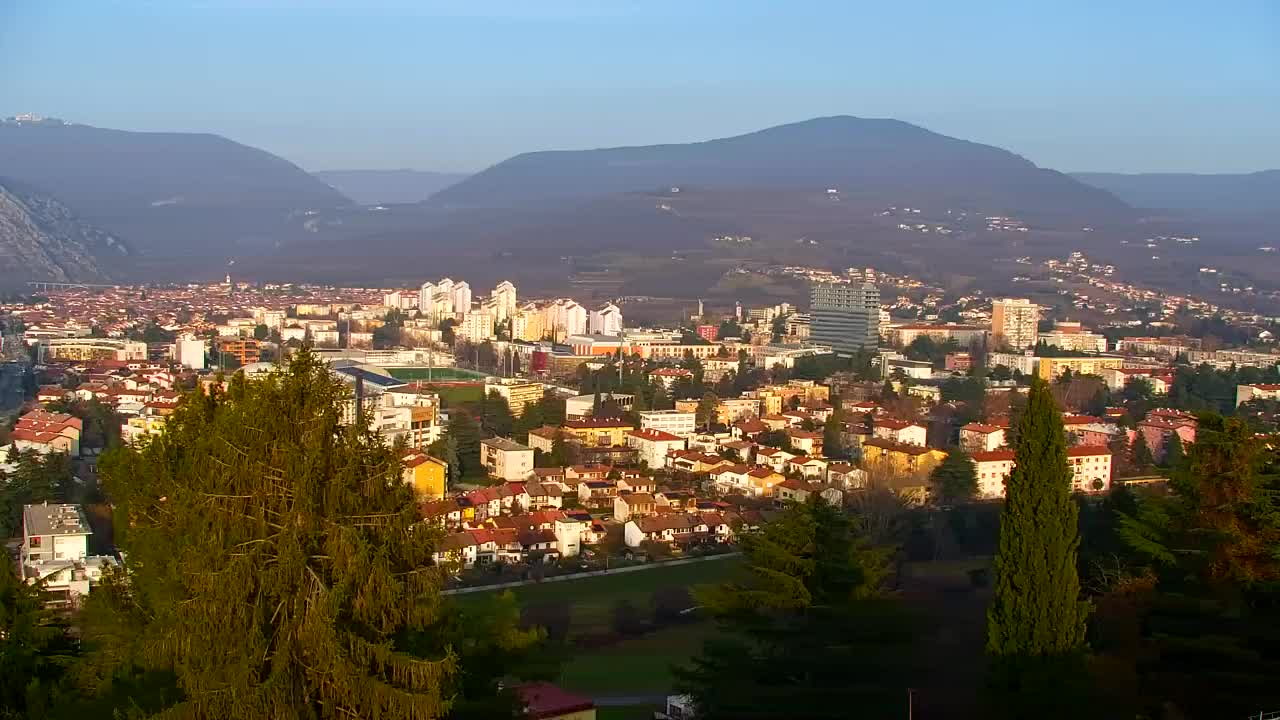 Nova Gorica e Gorizia: Panorama Mozzafiato dal Convento Francescano di Castagnevizza