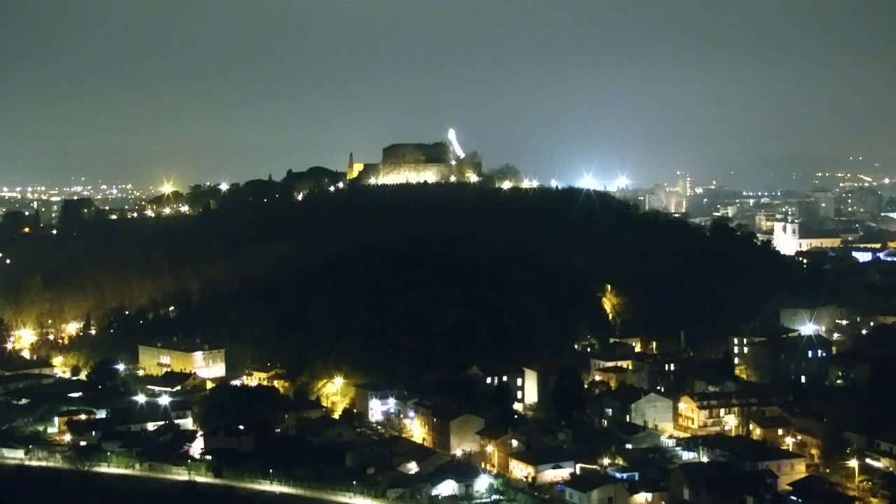 Nova Gorica e Gorizia: Panorama Mozzafiato dal Convento Francescano di Castagnevizza