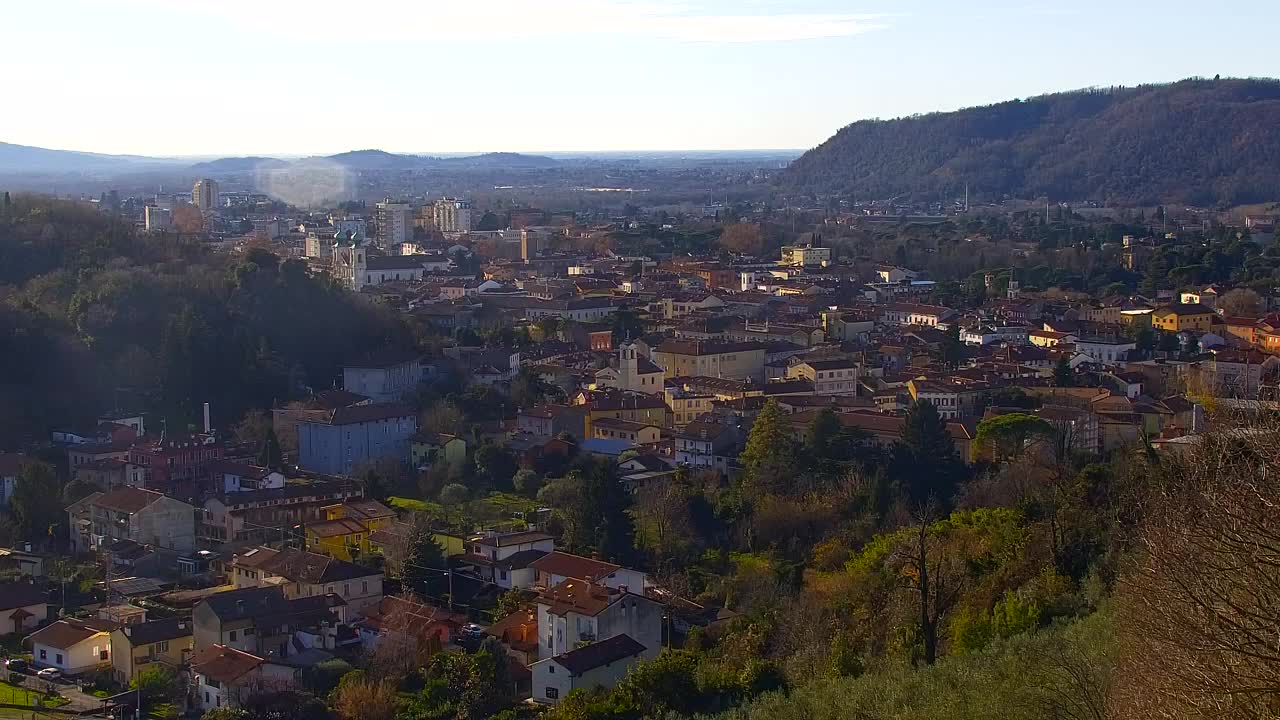 Nova Gorica e Gorizia: Panorama Mozzafiato dal Convento Francescano di Castagnevizza
