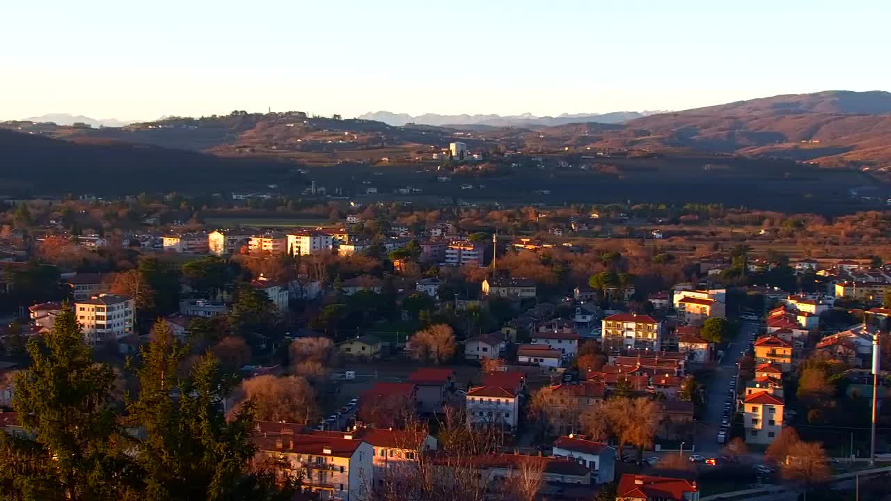 Nova Gorica y Gorizia: Impresionantes Vistas desde el Monasterio Franciscano de Kostanjevica