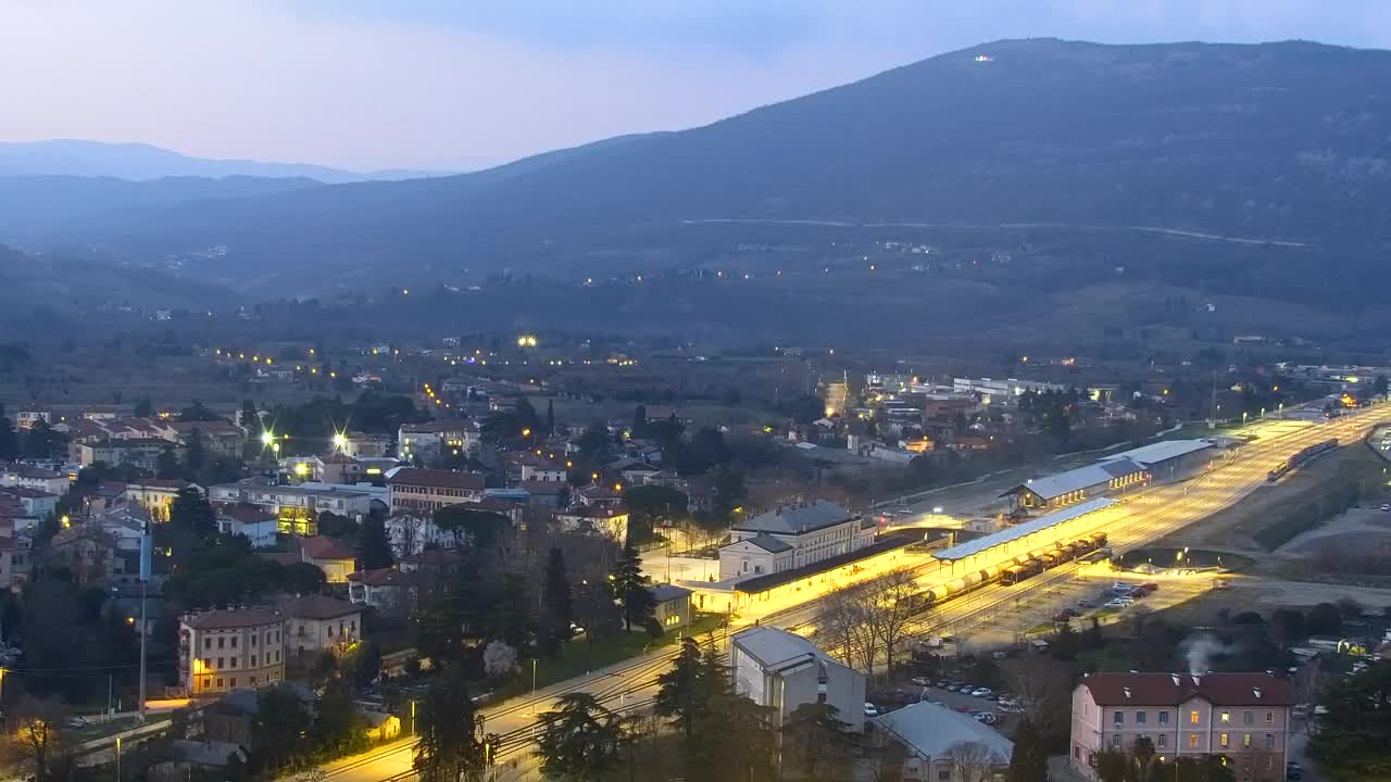 Nova Gorica e Gorizia: Panorama Mozzafiato dal Convento Francescano di Castagnevizza