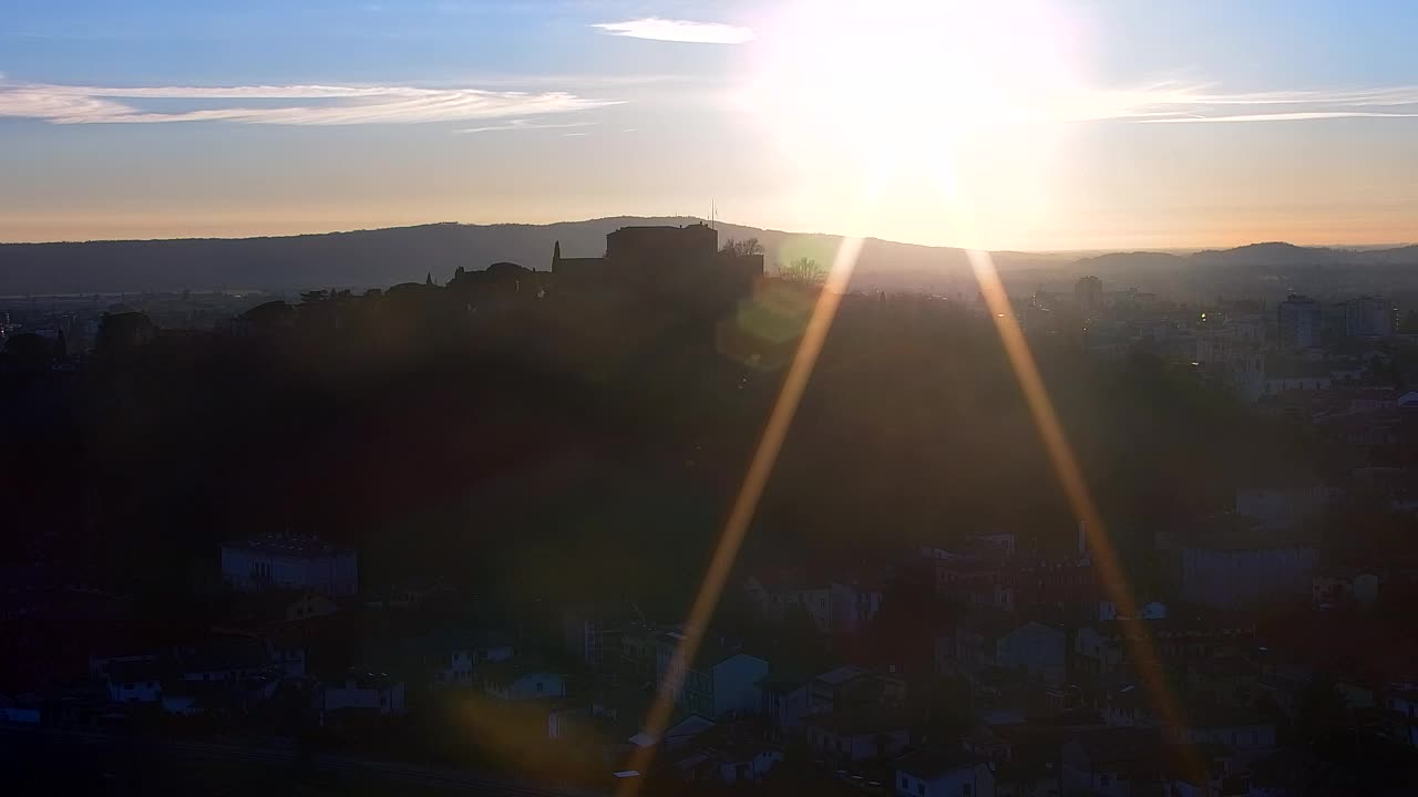 Nova Gorica e Gorizia: Panorama Mozzafiato dal Convento Francescano di Castagnevizza