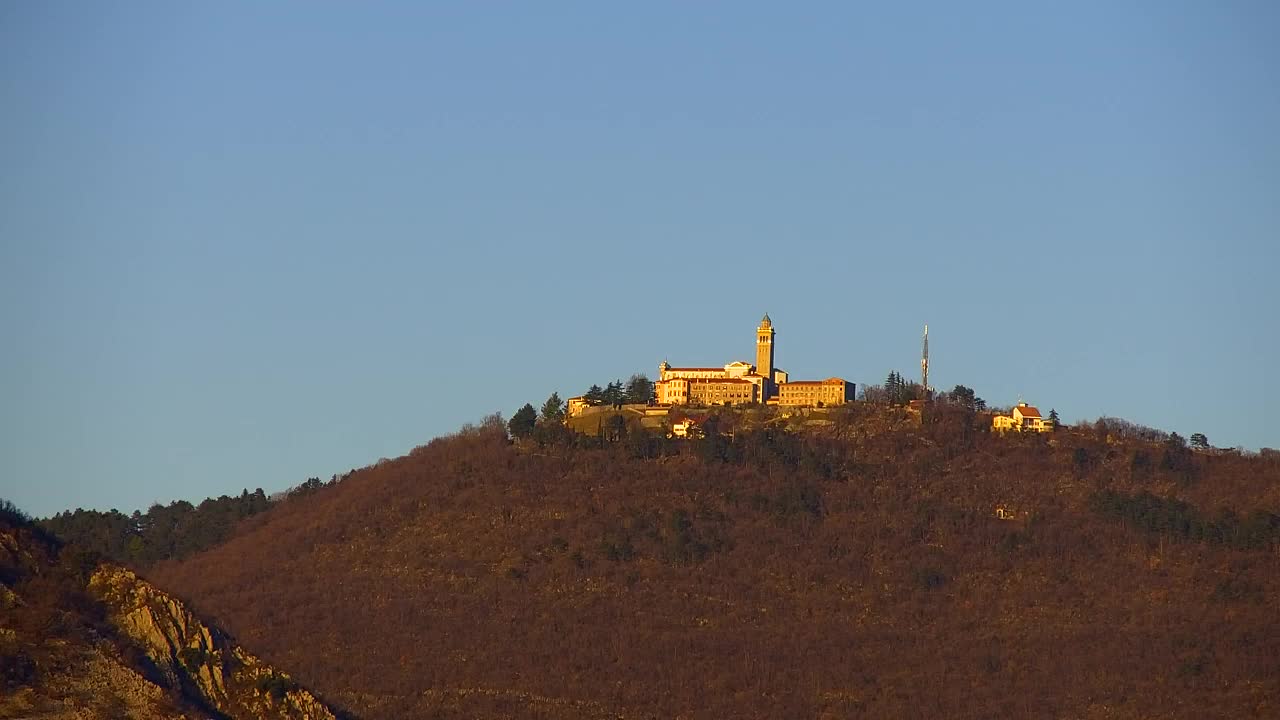 Nova Gorica und Görz: Atemberaubende Aussicht vom Franziskanerkloster Kostanjevica