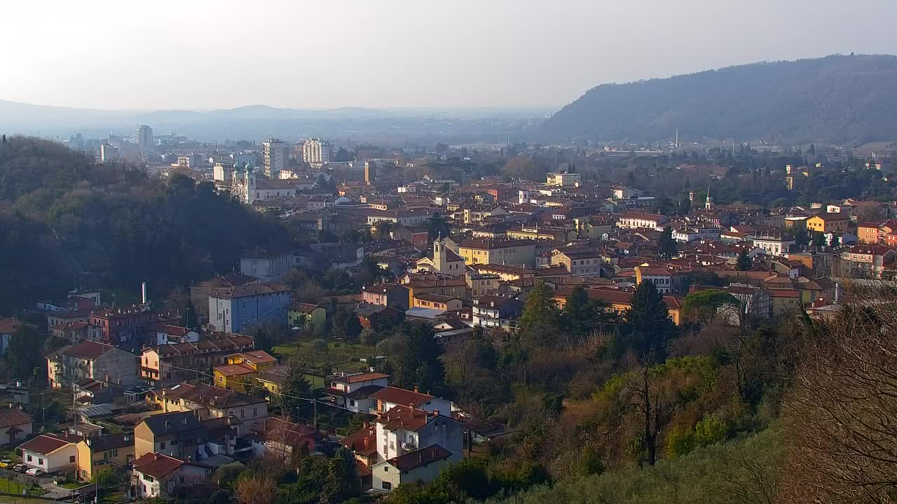 Nova Gorica y Gorizia: Impresionantes Vistas desde el Monasterio Franciscano de Kostanjevica
