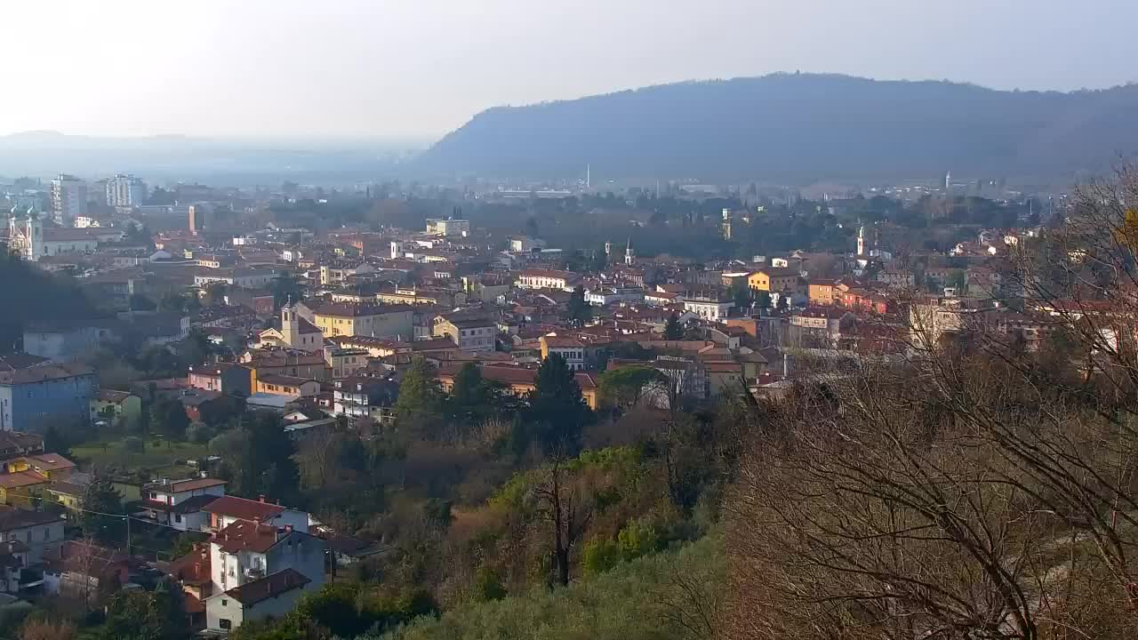 Nova Gorica y Gorizia: Impresionantes Vistas desde el Monasterio Franciscano de Kostanjevica