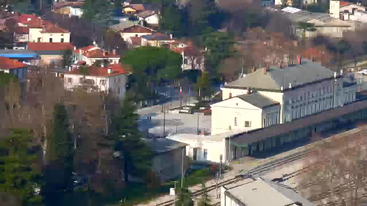 Nova Gorica e Gorizia: Panorama Mozzafiato dal Convento Francescano di Castagnevizza