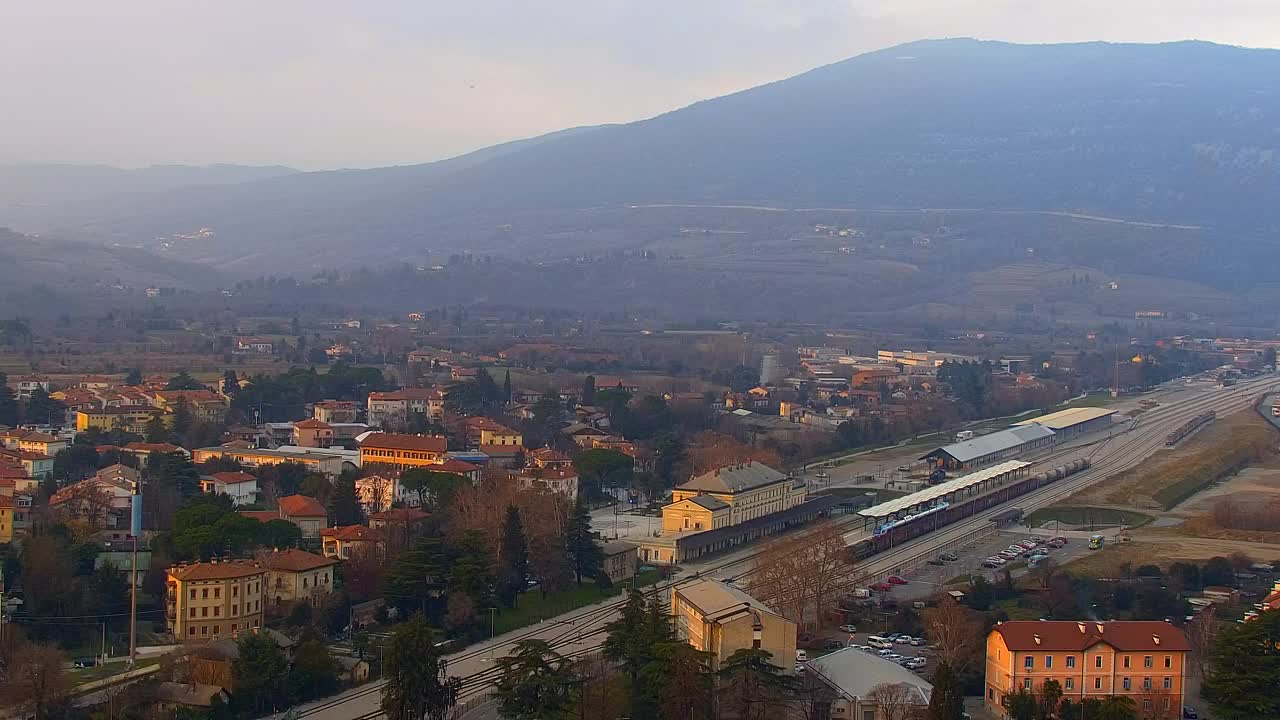 Nova Gorica i Gorica: Prekrasan Pogled iz Franjevačkog Samostana Kostanjevica