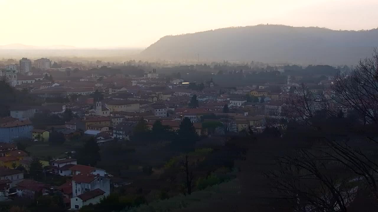 Nova Gorica und Görz: Atemberaubende Aussicht vom Franziskanerkloster Kostanjevica