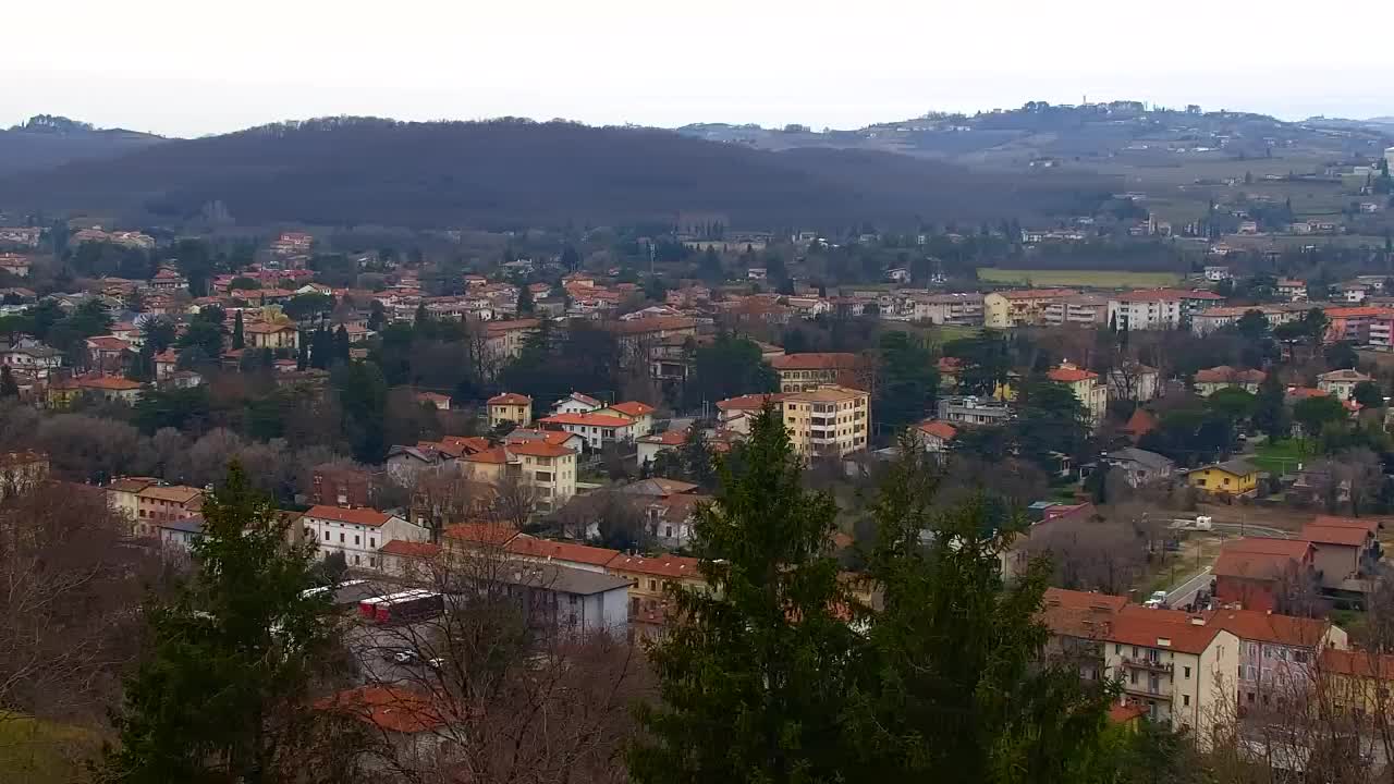 Nova Gorica y Gorizia: Impresionantes Vistas desde el Monasterio Franciscano de Kostanjevica