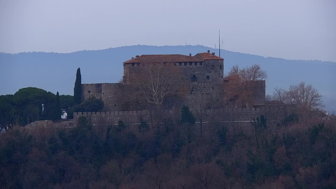 Nova Gorica und Görz: Atemberaubende Aussicht vom Franziskanerkloster Kostanjevica