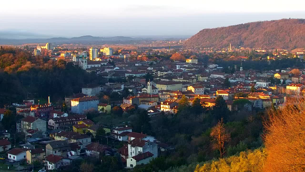 Nova Gorica in Gorica: Čudovit Razgled iz Frančiškanskega Samostana Kostanjevica